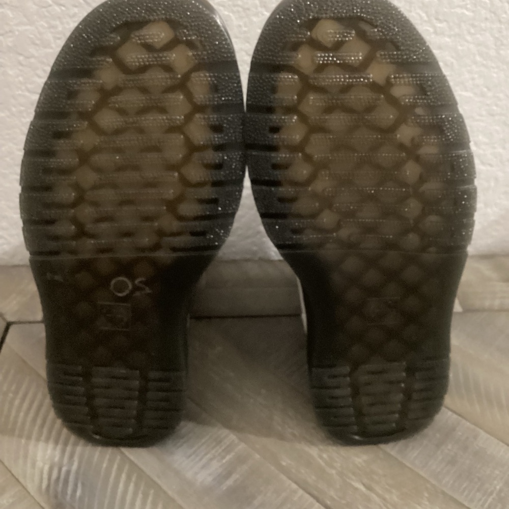 Dr. Martens Zavala Combat Boots Women's, size 8 - Picture 5 of 10